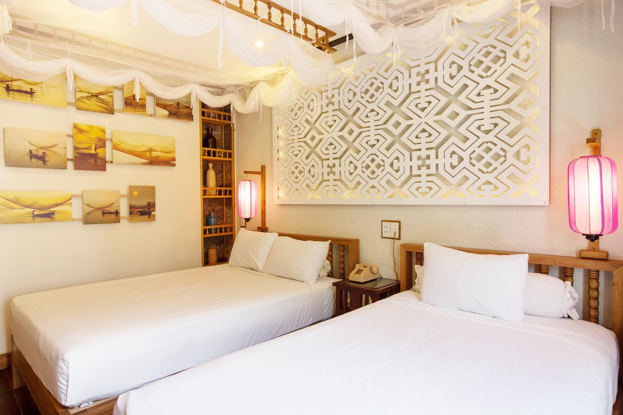 Hoi An Pho Library Hotel Exterior photo