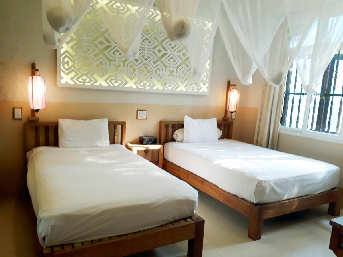 Hoi An Pho Library Hotel Exterior photo