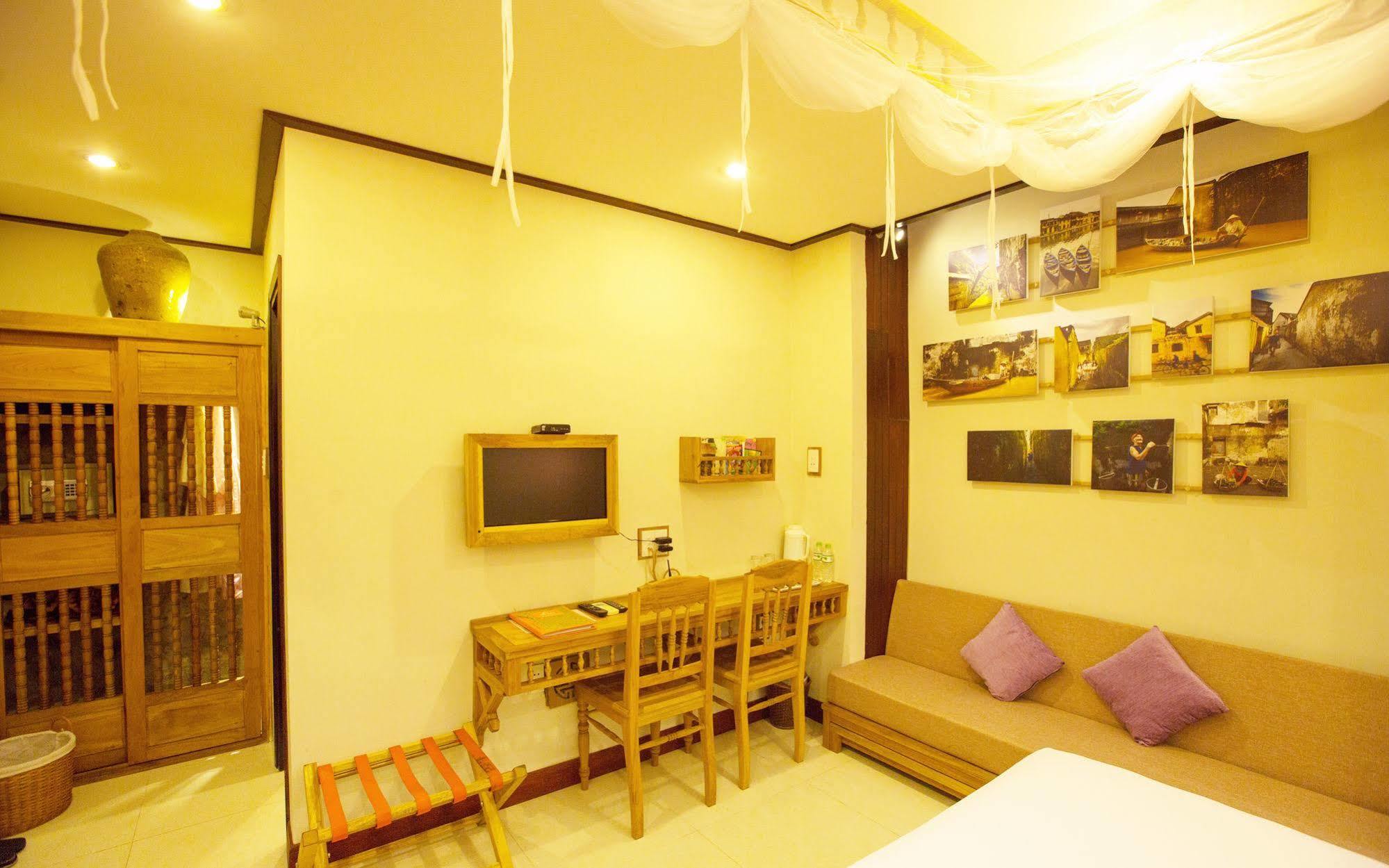 Hoi An Pho Library Hotel Exterior photo