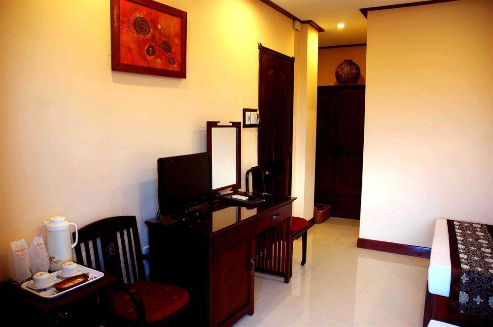 Hoi An Pho Library Hotel Exterior photo