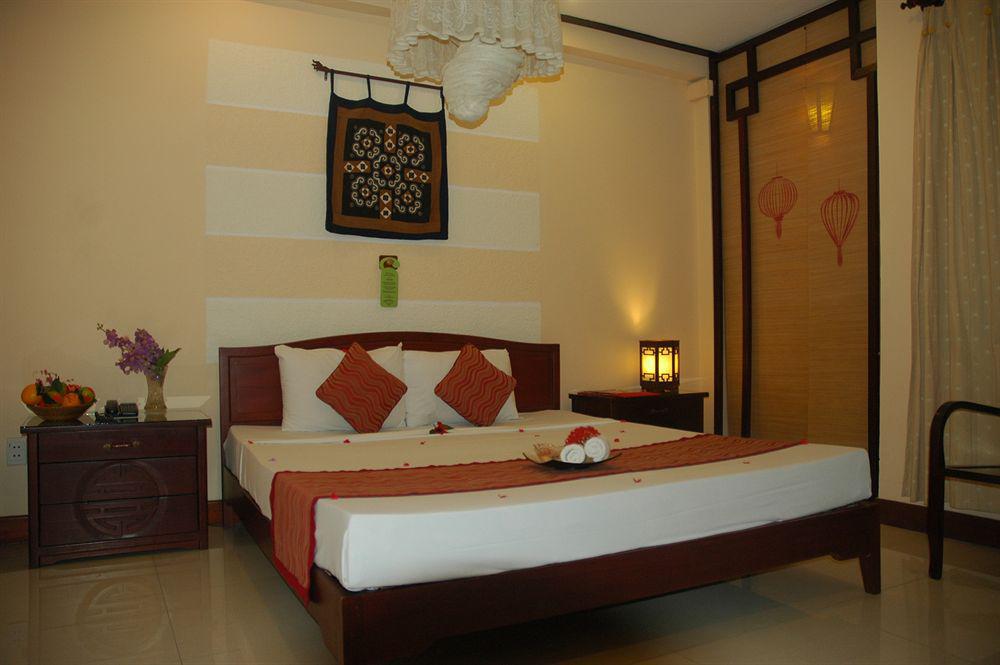 Hoi An Pho Library Hotel Exterior photo