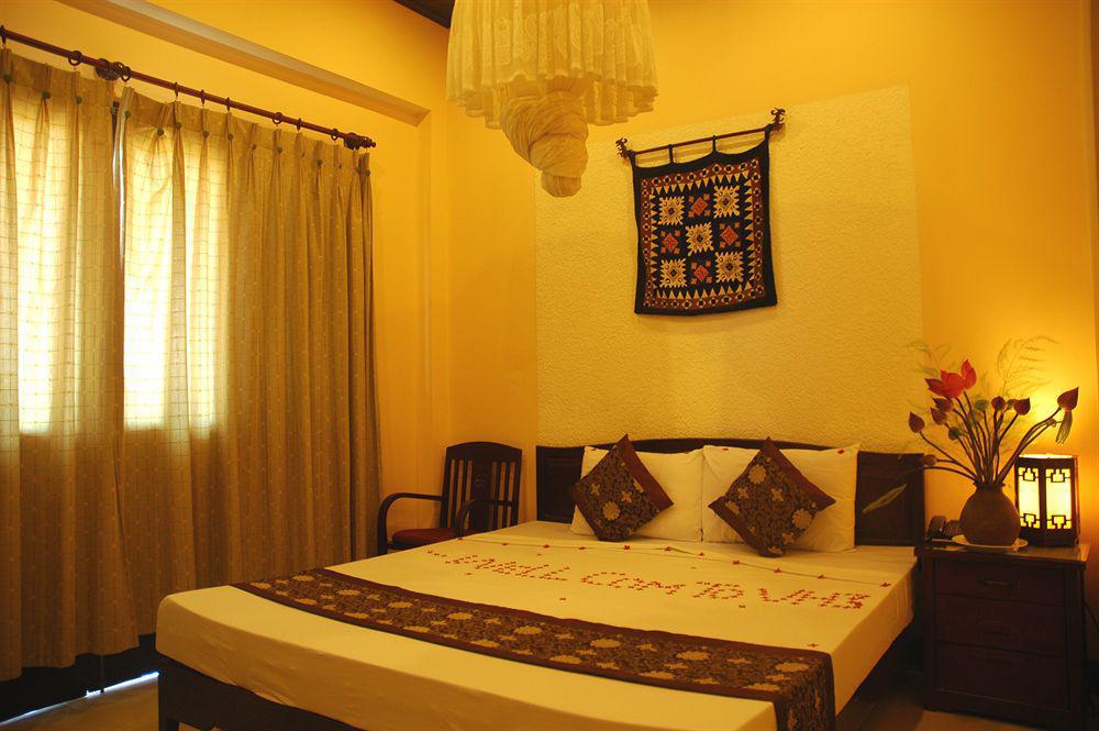 Hoi An Pho Library Hotel Exterior photo
